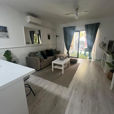 Super Y Amplio Apto Con Airco, Planta Baja En Mareverde 阿德耶 外观 照片